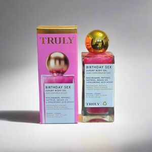 TRULY Birthday Sex Luxury Body Oil - Pink and Gold